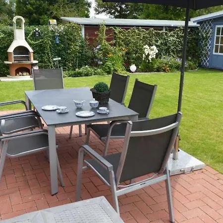 Holiday home An Den Zwillingsmuehlen Greetsiel