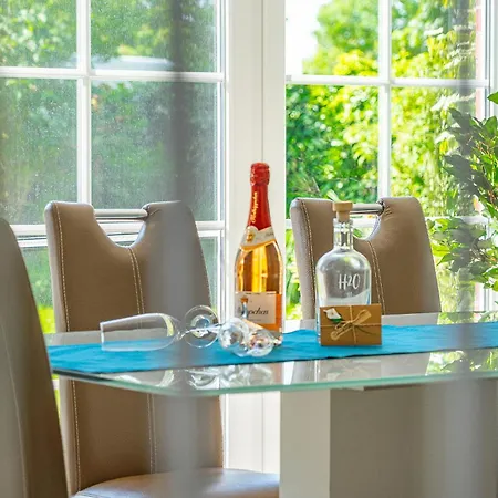 An Den Zwillingsmuehlen Greetsiel